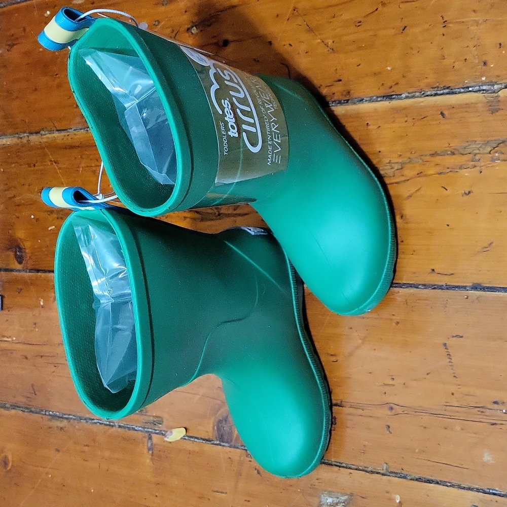 Totes cirrus rain boots